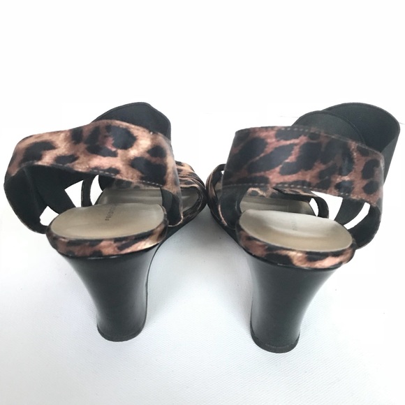 Predictions Leopard Satin Strappy Wedge Sandals 7 - Picture 5 of 7